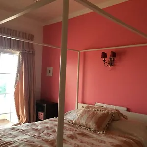 Gasthof Sunny Golf And Free Parking, Lissabon